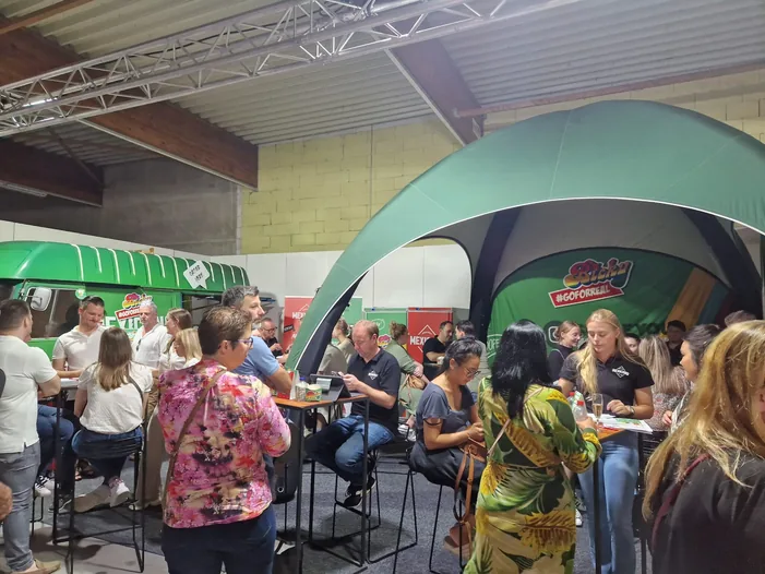 Attent op een netwerkevent